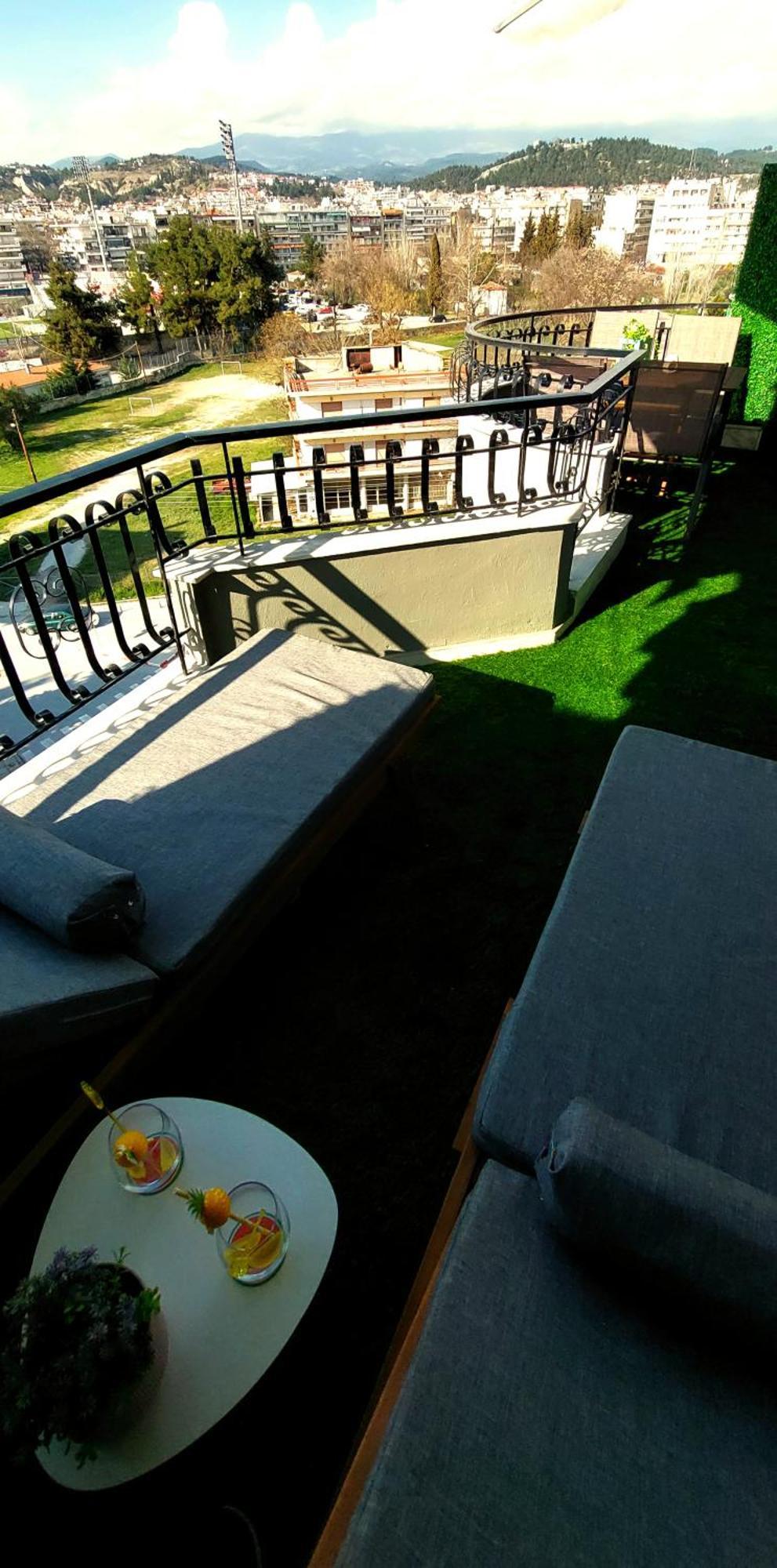 Sky View Suite Serres Luaran gambar