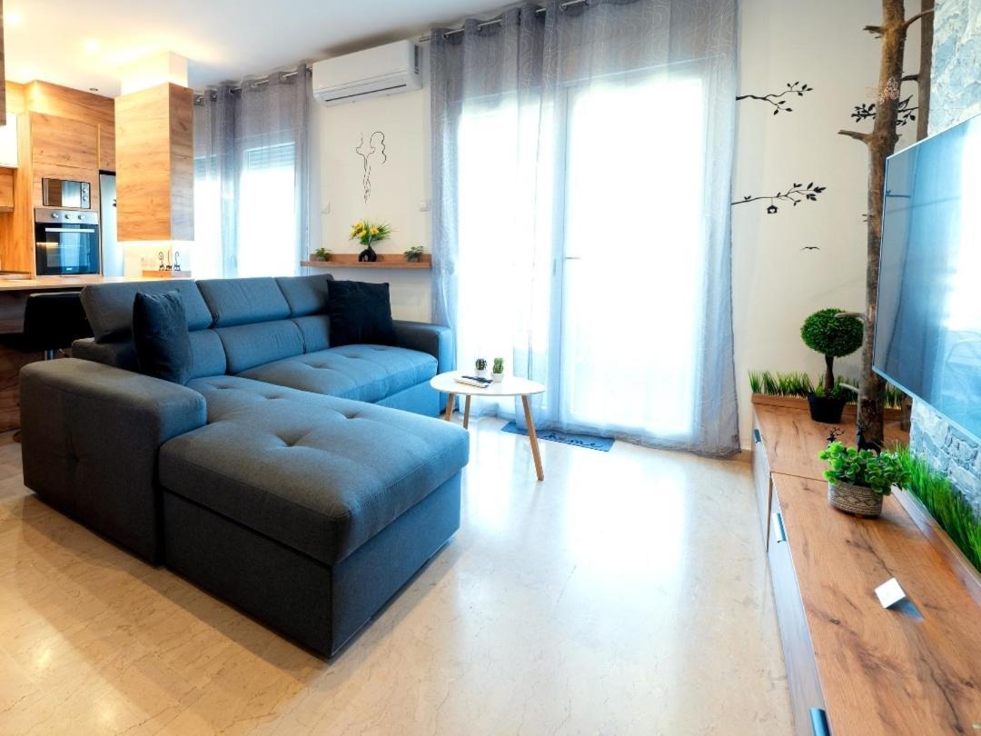 Sky View Suite Serres Luaran gambar