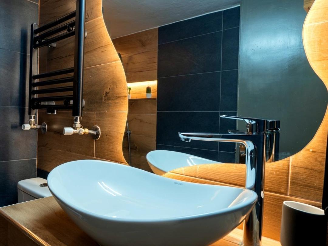 Sky View Suite Serres Luaran gambar